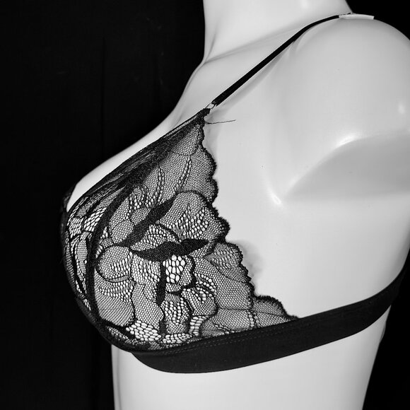 COMMANDO LOVE BRALETTE - Picture 3 of 6